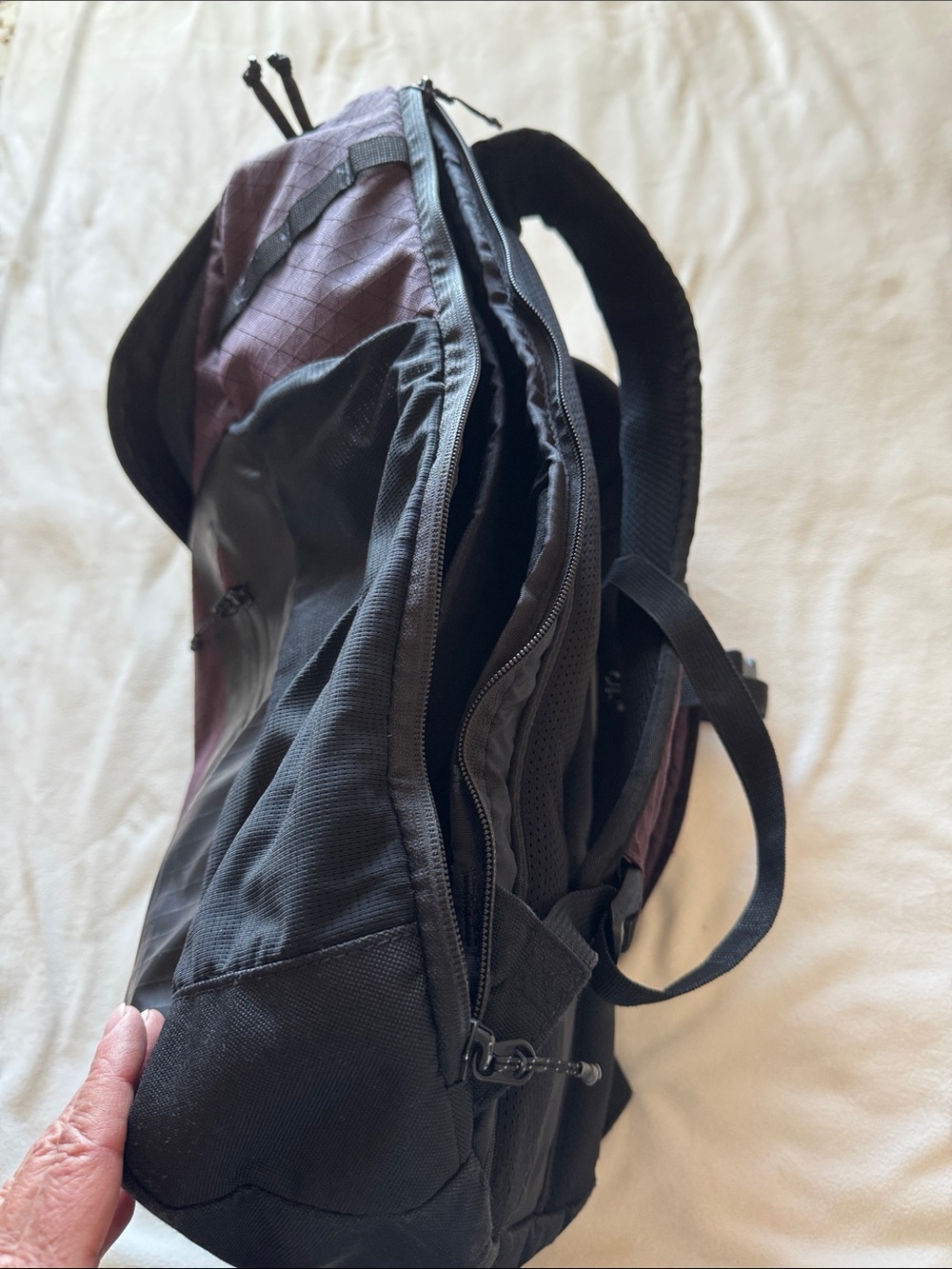 Dakine back pack - Picture 7 of 14